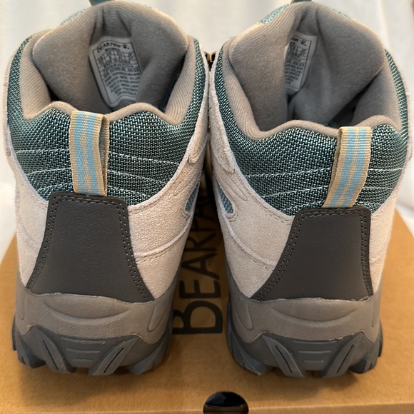 BEARPAW® Ridgewood Suede Mid Hiker Boot with NeverWet™ Technology - Picture 7 of 8